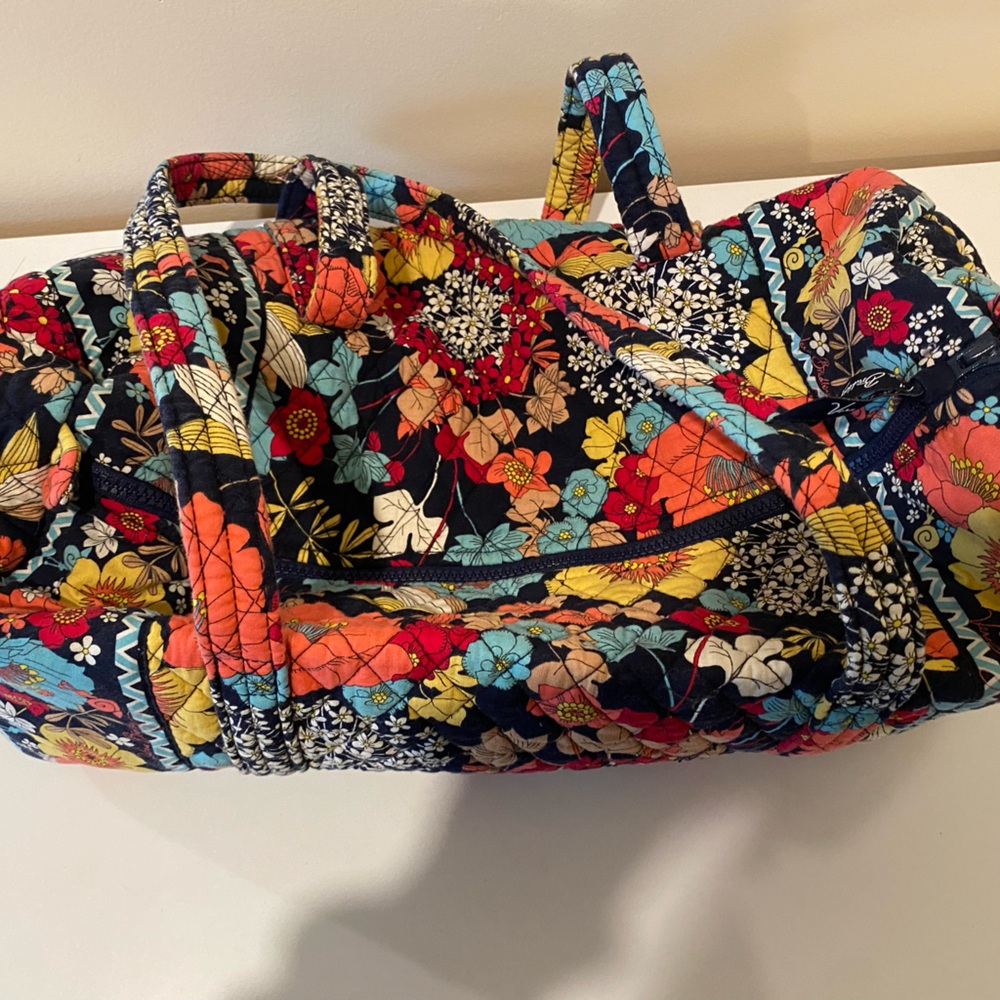 Vera Bradley small duffle, Happy Snails print